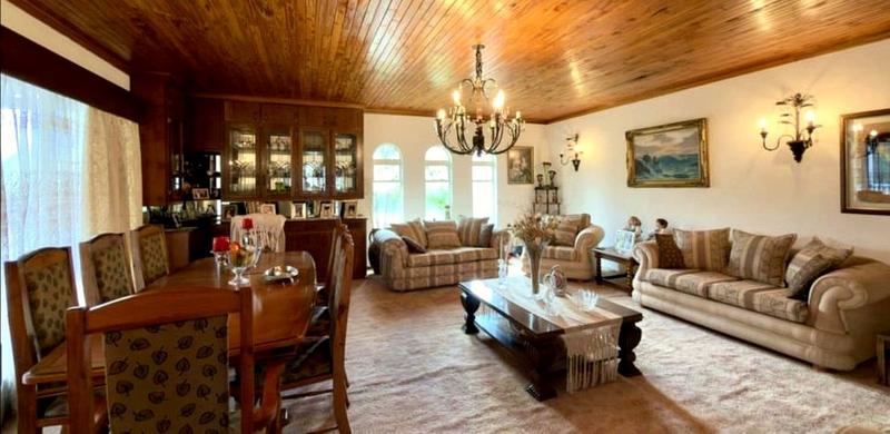 6 Bedroom Property for Sale in Heuwelsig Free State
